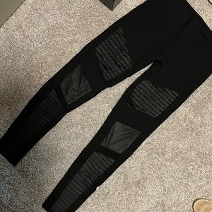 ALO Moto Leggings - Black